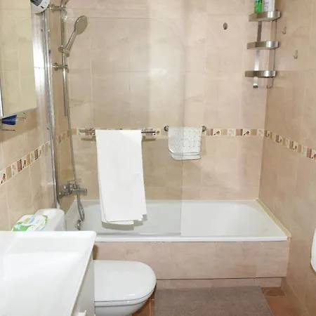 Avila - Full Centric Flat With Amazing Views * 尼格雷亚
